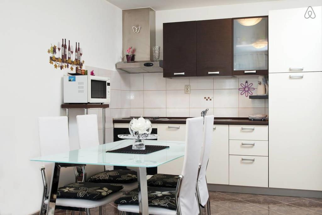 Apartment Stanic - "Home Away From Home" Split Room photo